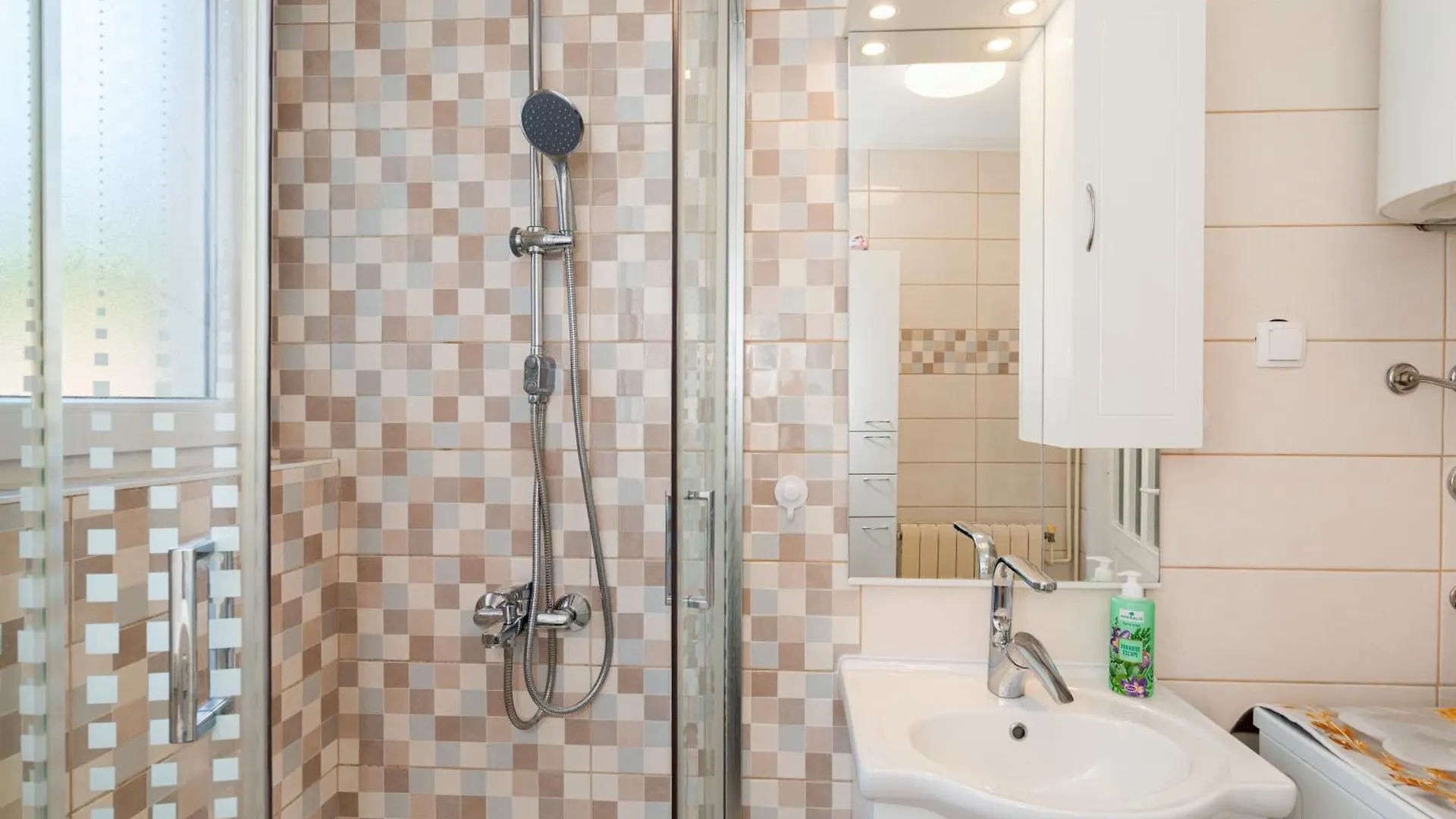 Apartment Vida 1Floor In The Old Part Of Baska